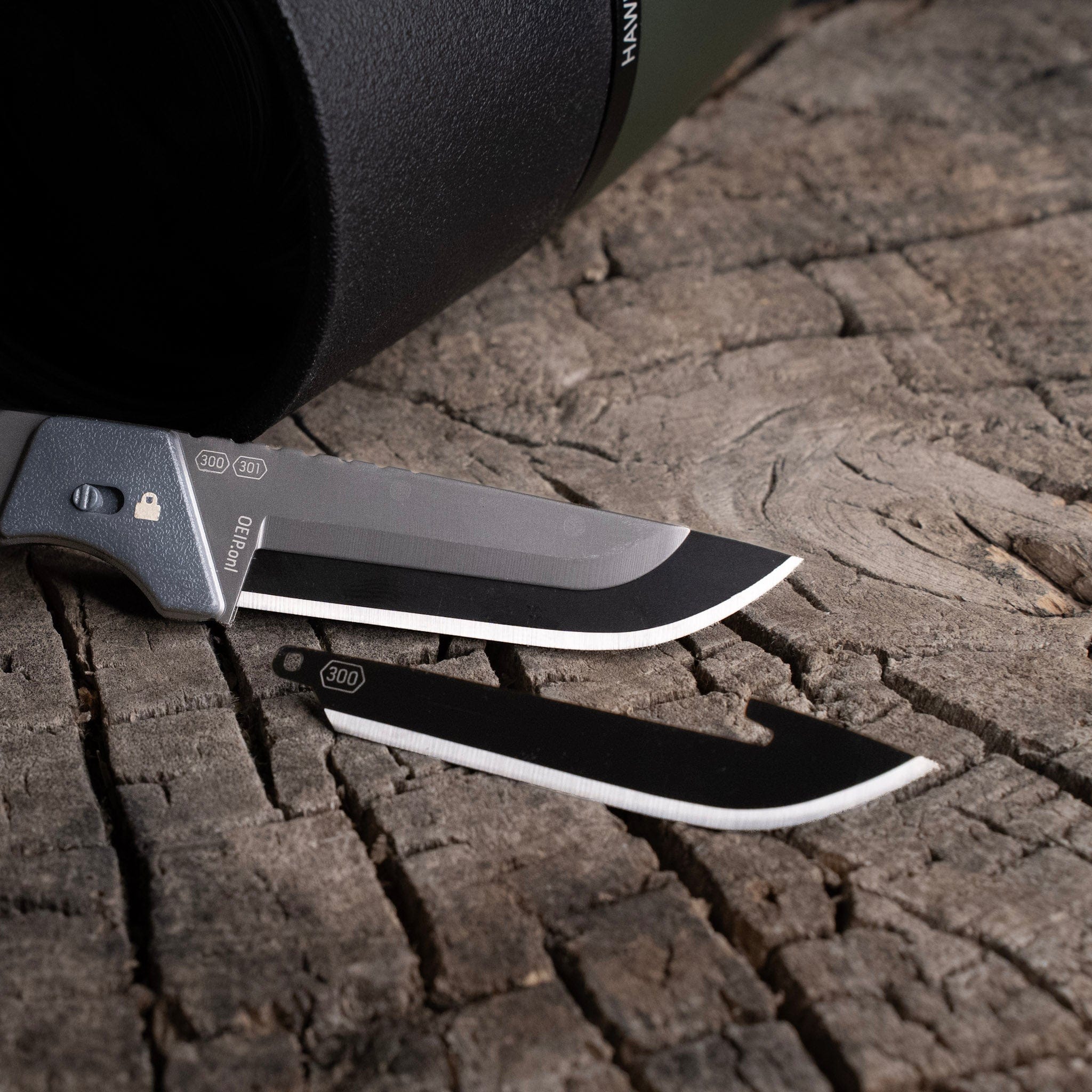 A close-up of the 3.0-inch Razor-APX knife