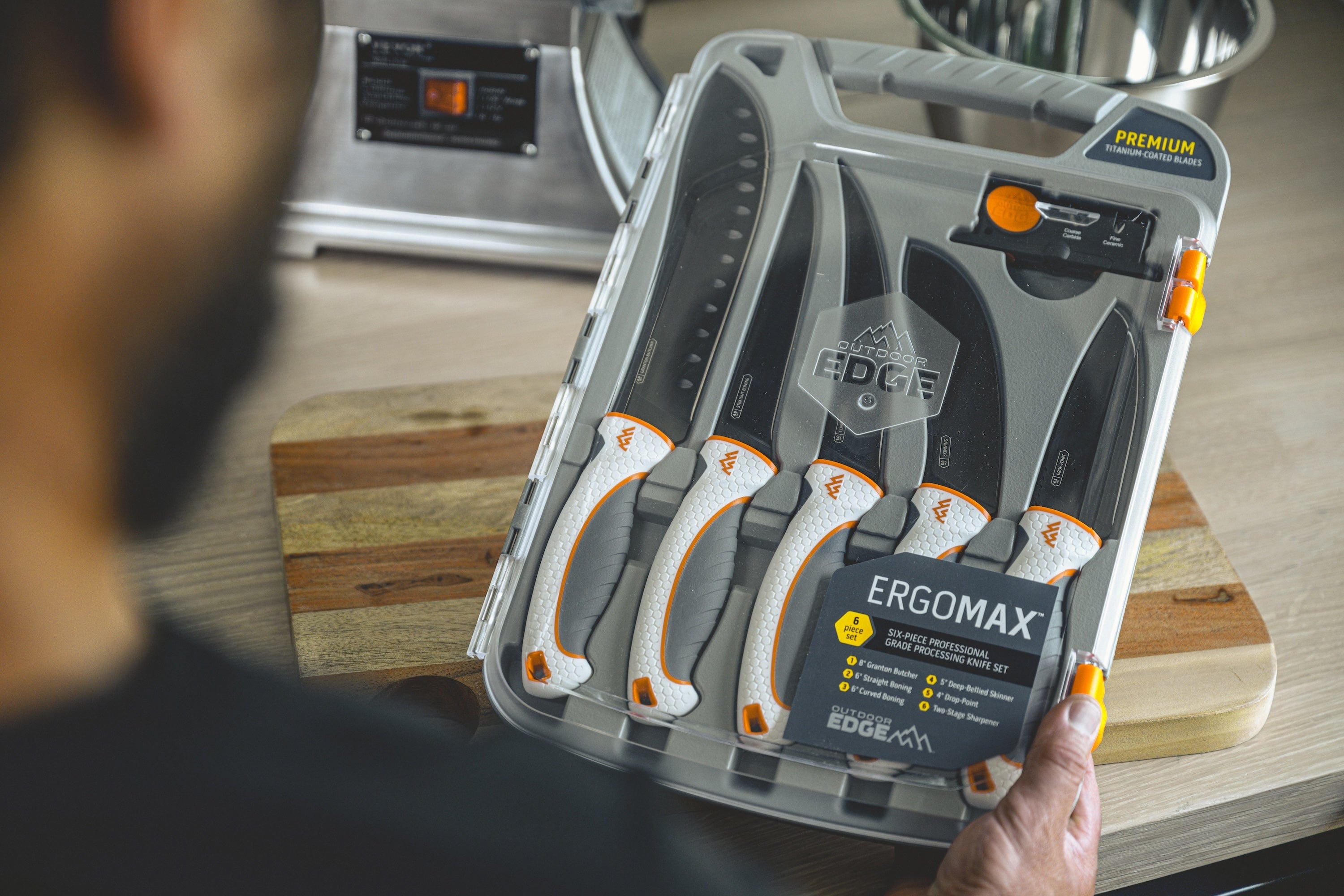 The ErgoMax knife shown with its full set of interchangeable blades