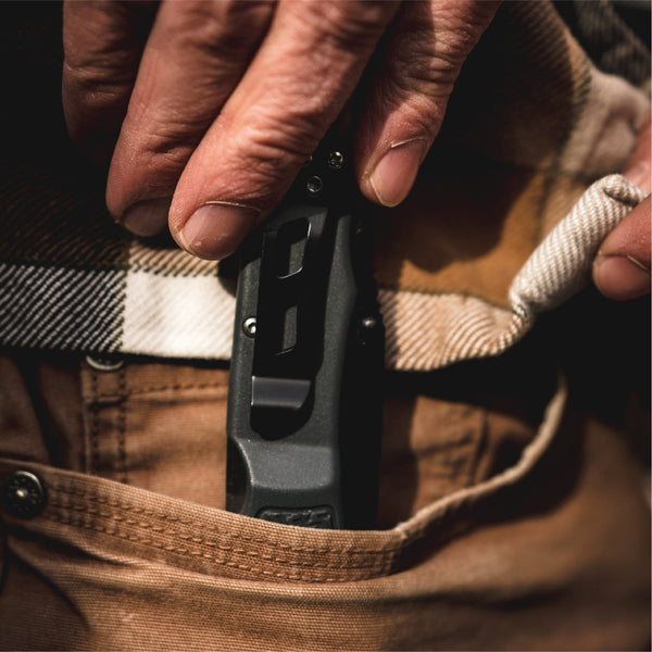 Outdoor Edge RazorWork 3.0" utility knife putting in pocket